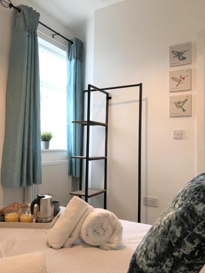 Restful 1-Bedroom Flat In St Helens St Helens  Exterior photo